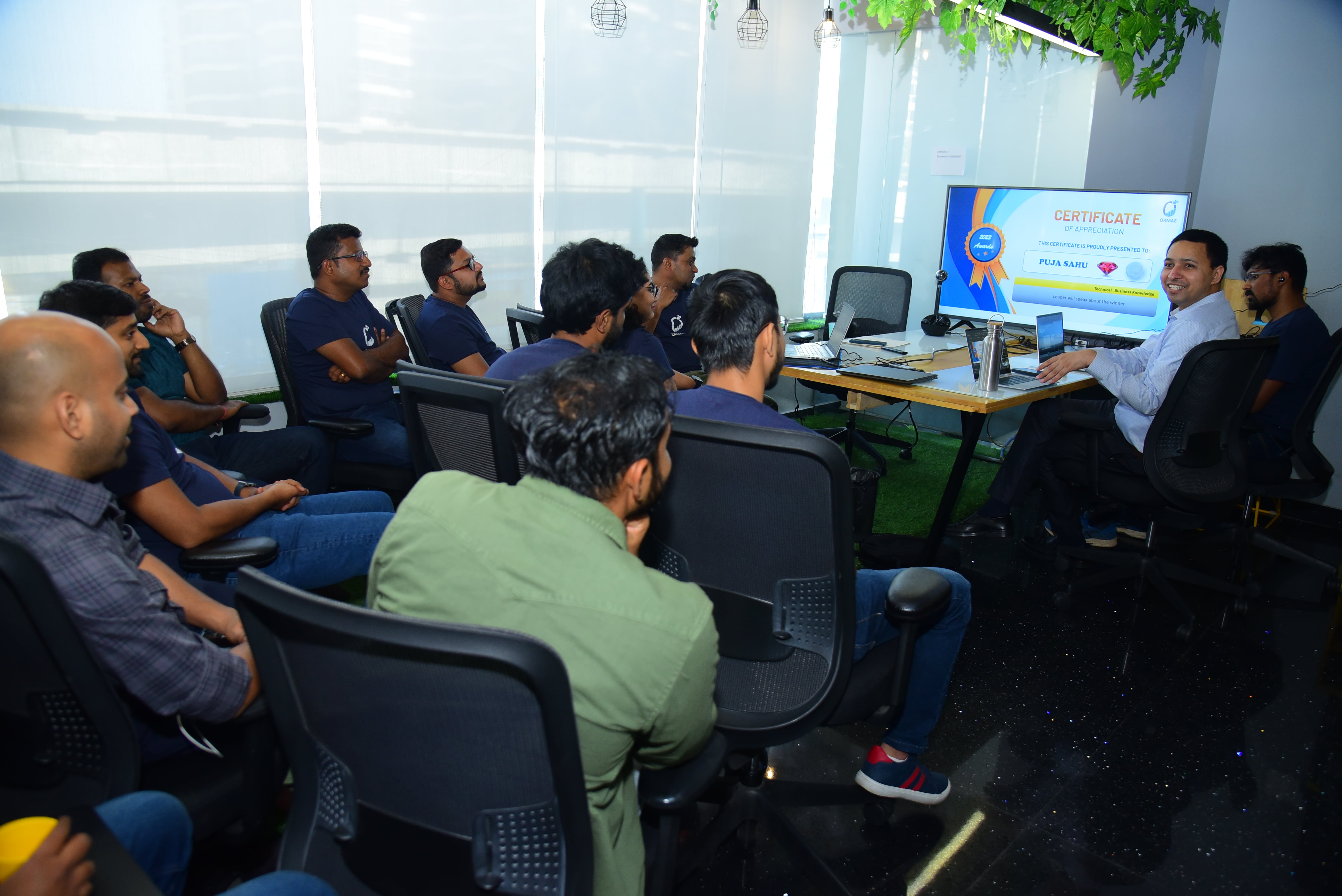 Interacting with the best and the brightest in the industry-min